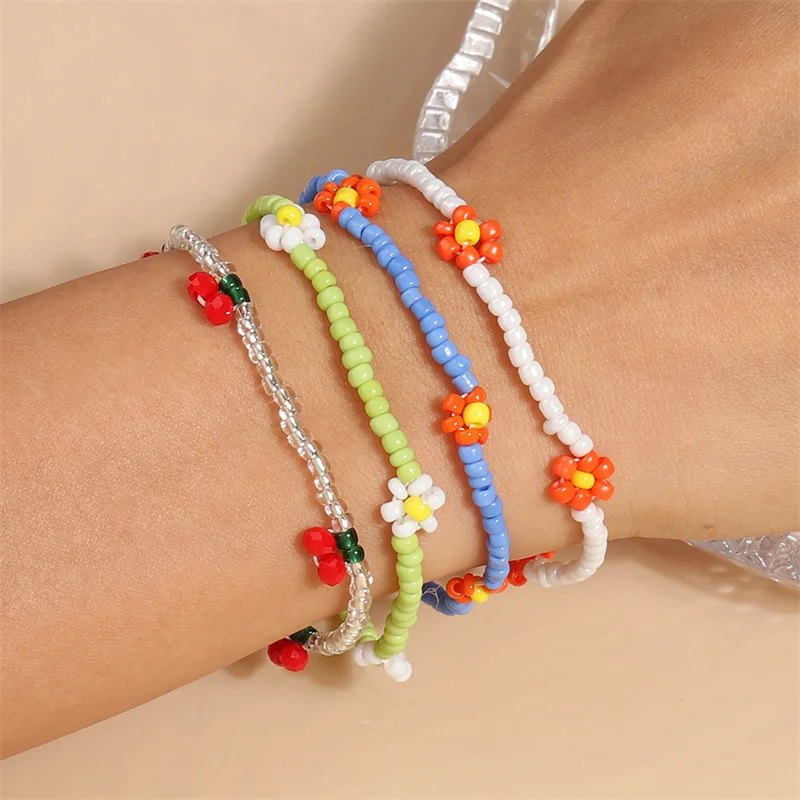 Женский эластичный браслет с бусинами 1 шт.