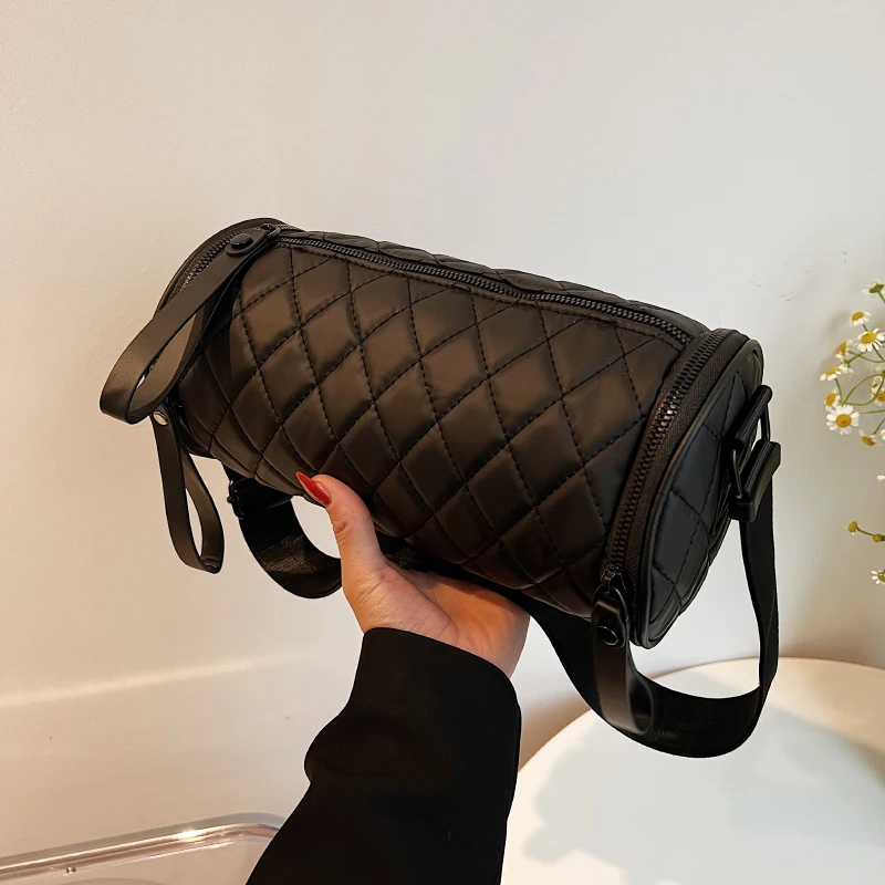 

Роскошная ромбовидная цилиндрическая нейлоновая сумка, Наплечная Сумка 2022, женские сумки и кошельки, модные сумки через плечо для женщин