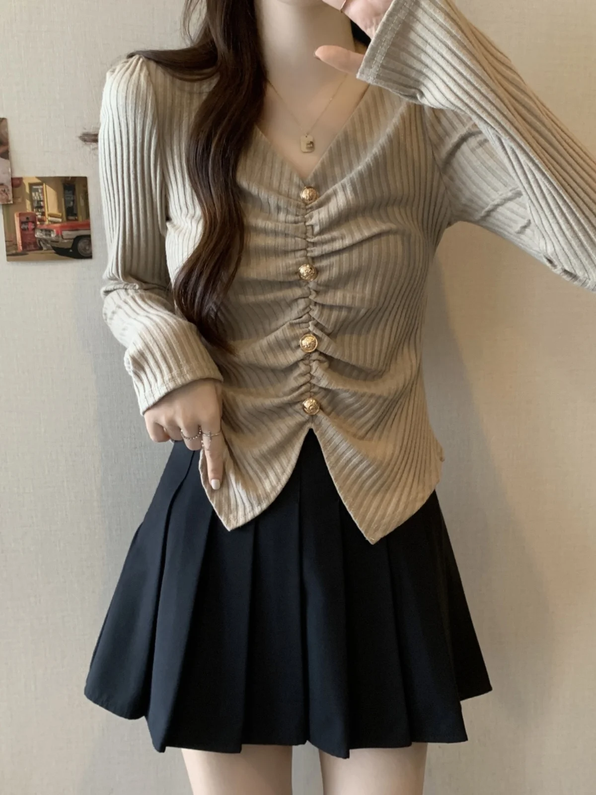 Рубашка больших размеров с длинными рукавами и нерегулярным разрезом женская