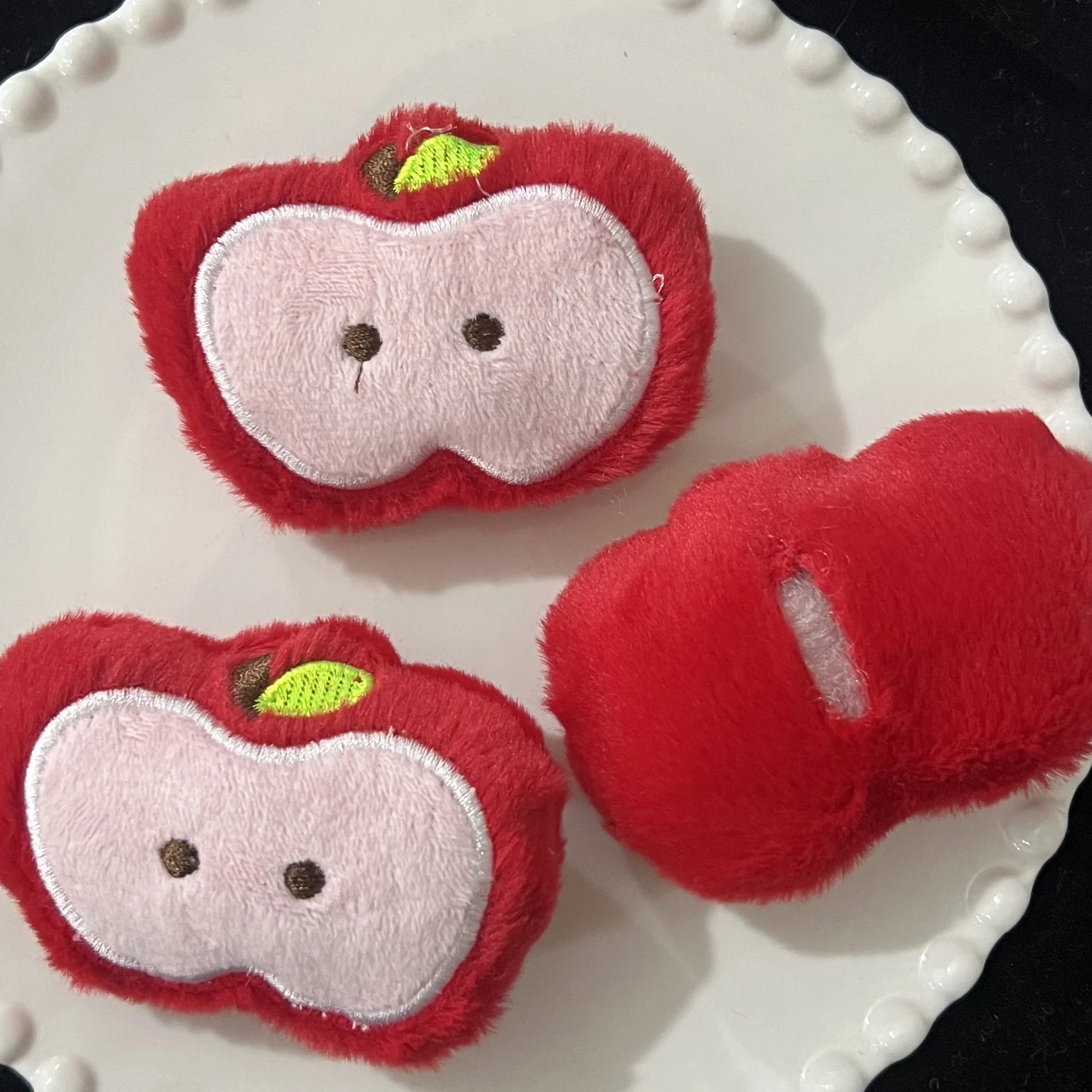 2 шт. милые большие плюшевые аксессуары с красным яблоком головной убор сделай