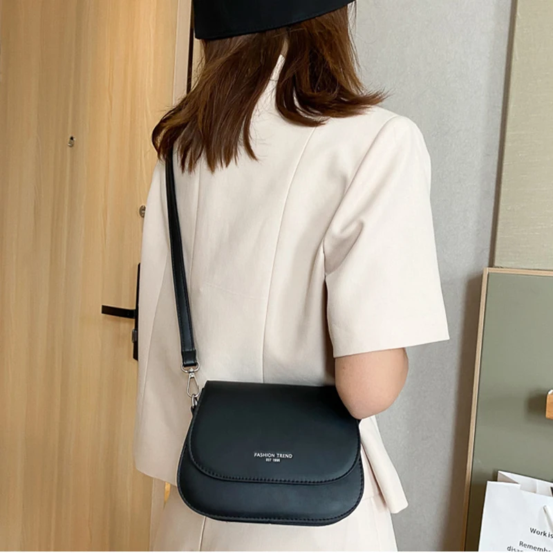 

Простые трендовые сумки через плечо для женщин, женские дизайнерские маленькие женские сумки и кошельки, новая модель