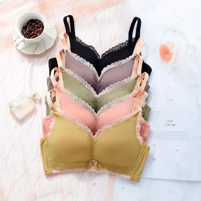 

A fashionable cloud cotton breathable girl's bra in the West Garden at spring dusk. It's comfortable and large underwear without