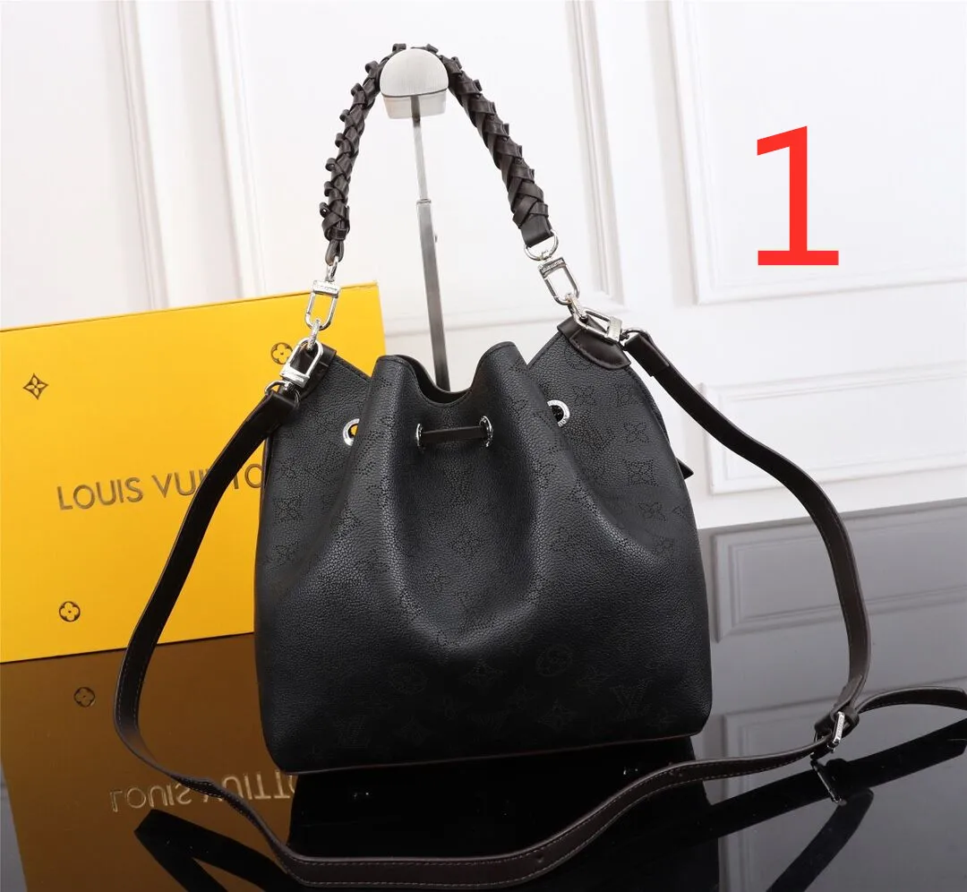 

Модная женская сумка