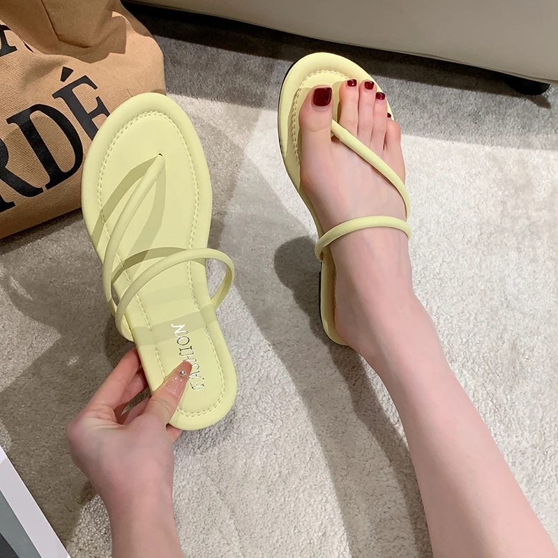 

Ladies Shoes 2023 New Basic Women's Slippers Summer Outdoor Beach Slippers Female Simple Clip Toe Shoes for Women Zapatos Mujer