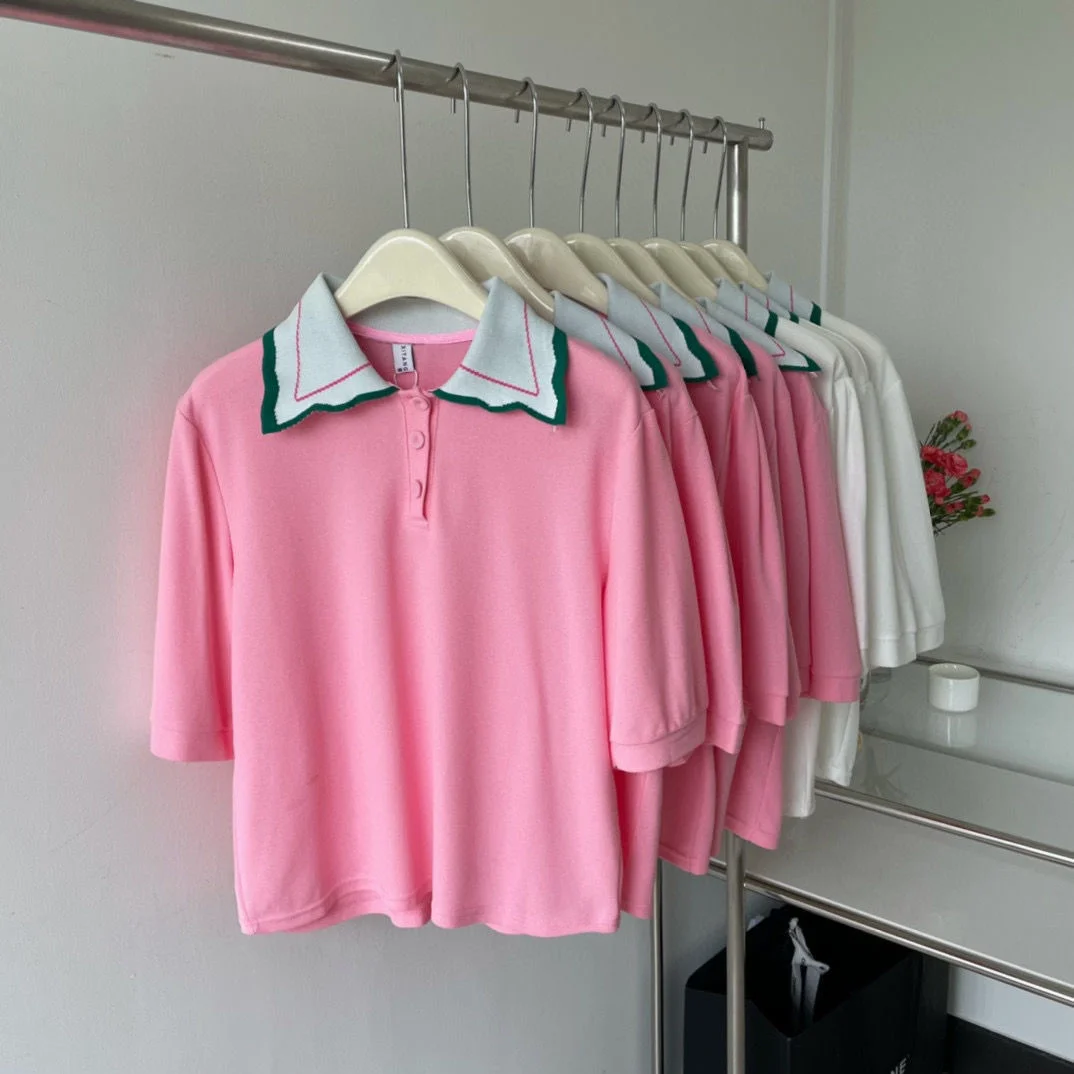 Женская футболка-поло с коротким рукавом и воротником-стойкой |