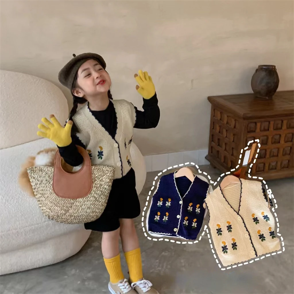

New Korean Children's Clothing Autumn Winter 2022 Girls' Sweater Vest Retro Simple Girls' Flower Sweater Vest Cardigan