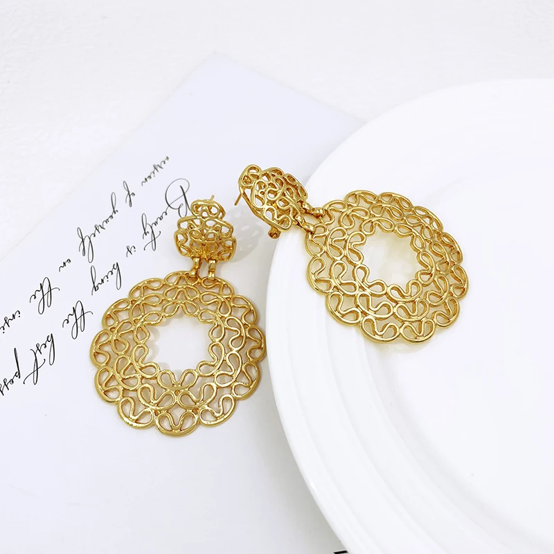 Женские серьги-подвески золотого цвета с покрытием из 18-каратного золота