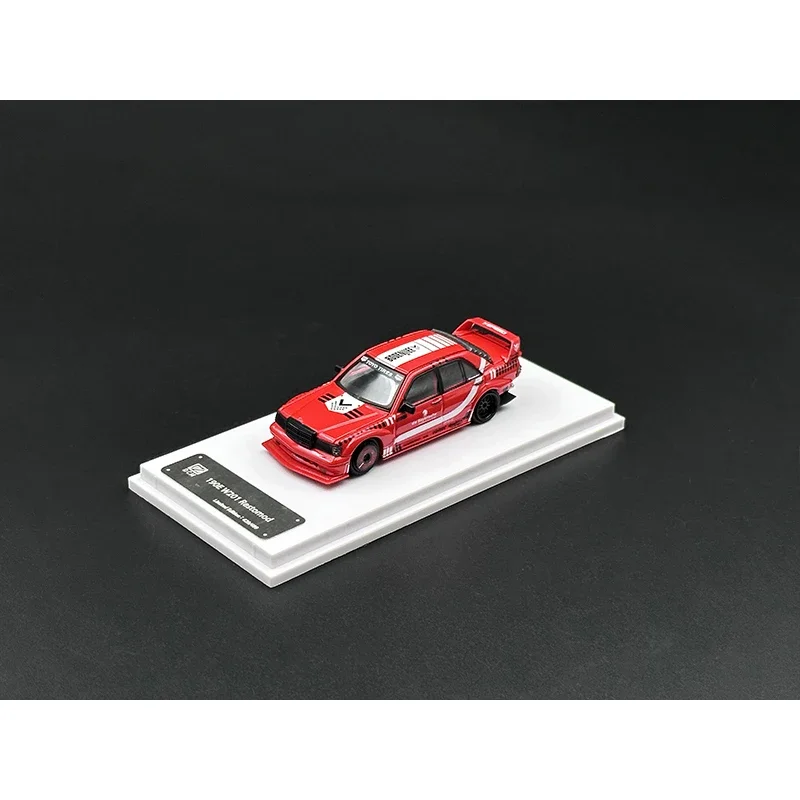 В наличии DCM 1:64 190E W201 EVO II модифицированная красная гальваническая литая под