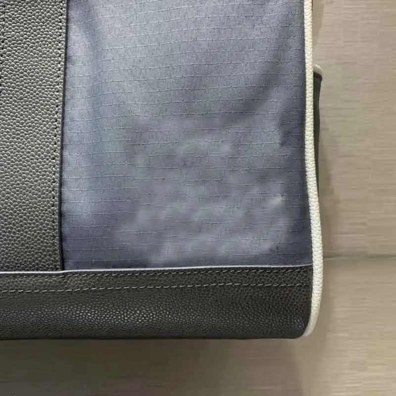 Рисунок 6 - Сумка для путешествий TB THOM