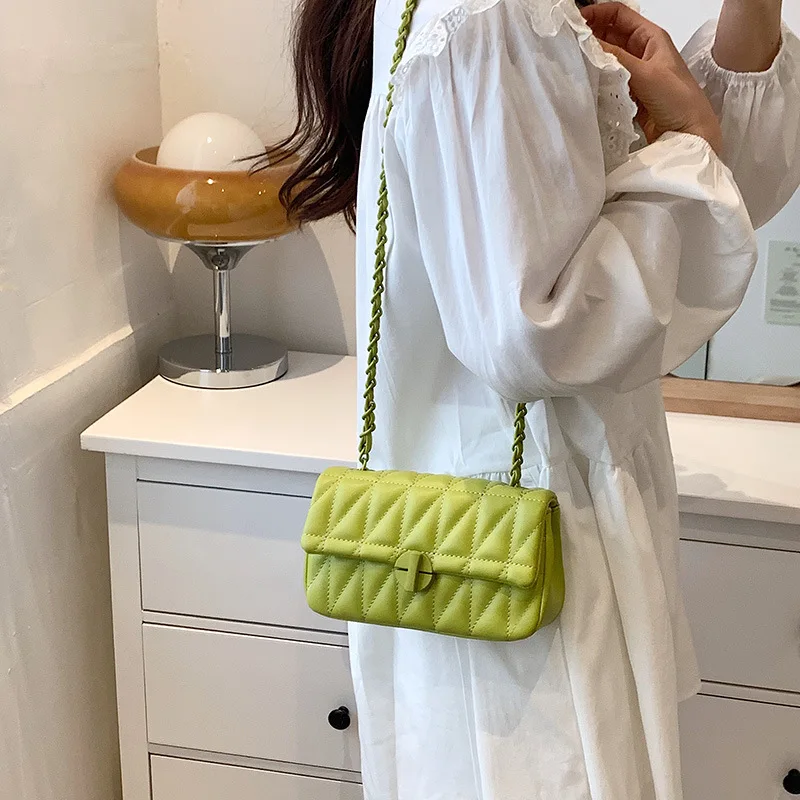 FUNMARDI New 2022 Chain Shoulder Bag Female Quilted Women Crossbody Bags Small Square Bag High Quality PU Messenger Bag WLHB3200