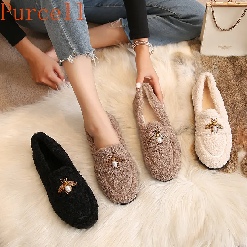2022 New Women's Winter Plush Shoes Wear non slip warm flat bottomed snow boots Fashion belongs to decorative design Large 41-43