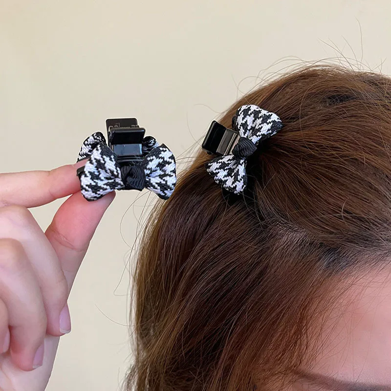 

New Women Elegant Checkerboard Acrylic Hair Claw Temperament Geometric Headband Hair Clips Hairpins Fahion Hair Accessories Gift