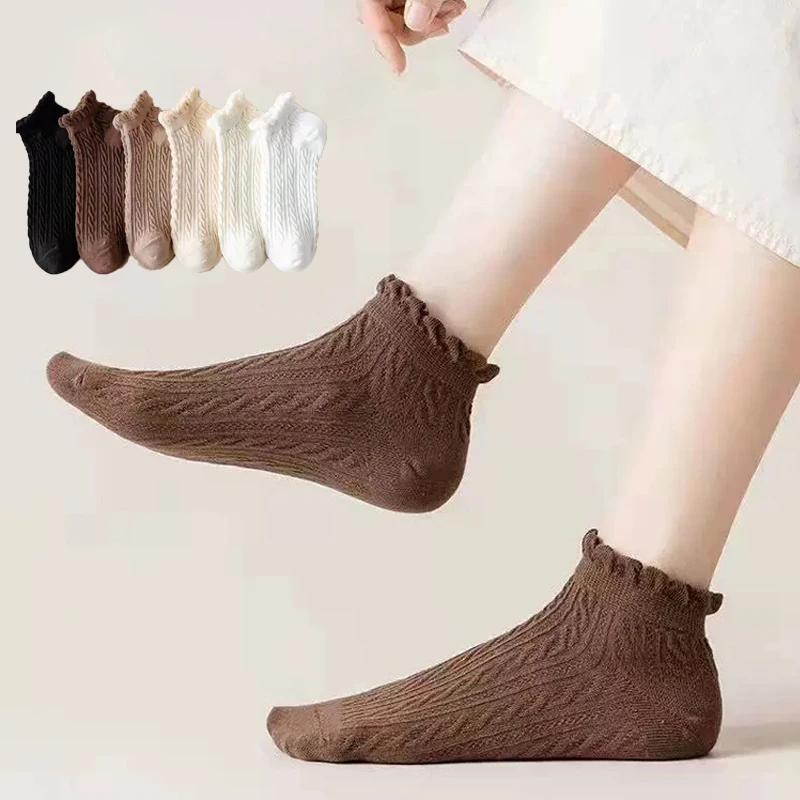 

4 Pairs Women Breathable Socks Female Hollow Socks Spring and Autumn Korean Girls Japanese Cute Tide Girls Twist Socks New