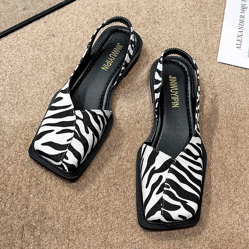 

2022 Summer Elegant Ladies Sandals Fashion Ladies Elastic Band Flat Heel Women Shallow Party Shoes Square Heel 35-40 Square Toe