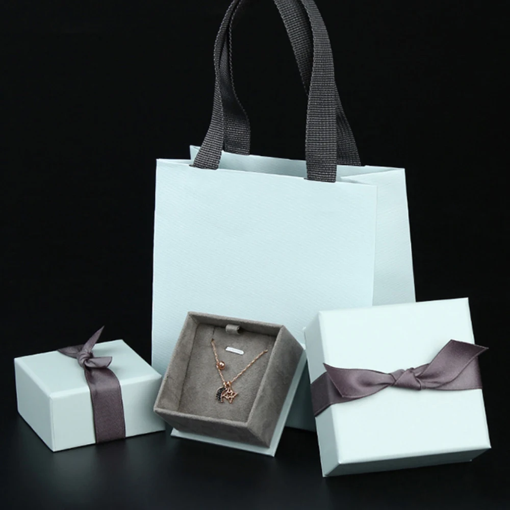 

2022 New Bowknot Jewelry Display Holder Fashion Necklace Earrings Jewelry Pendants Bracelet Gifts Packaging Box Tote Bag Storage