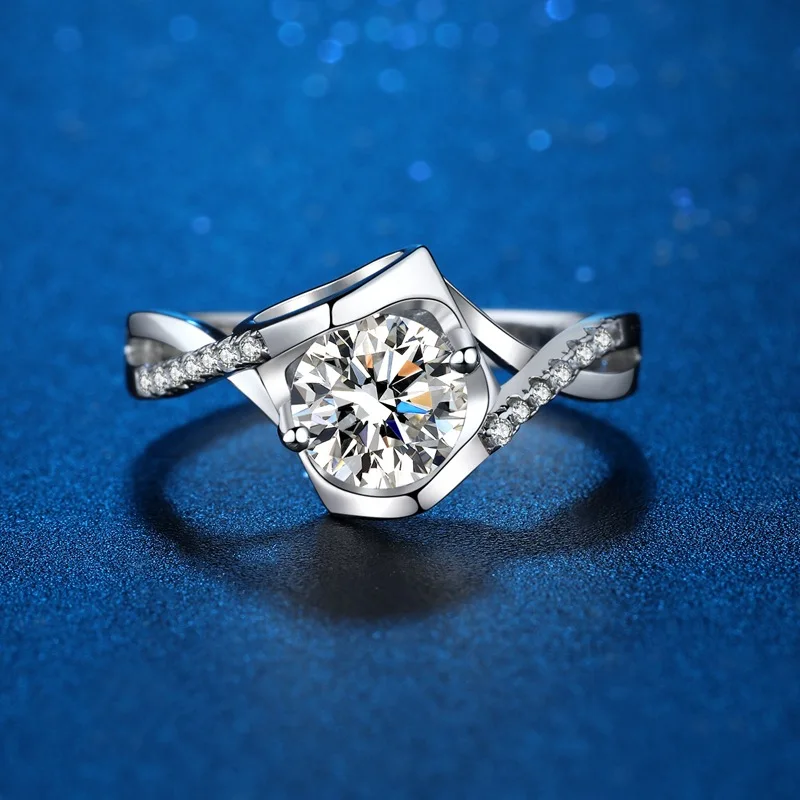 

True Mosangelite Ring Angel's Kiss Classic Six-claw D 1CT Sterling Silver Opening Anniversary Promise