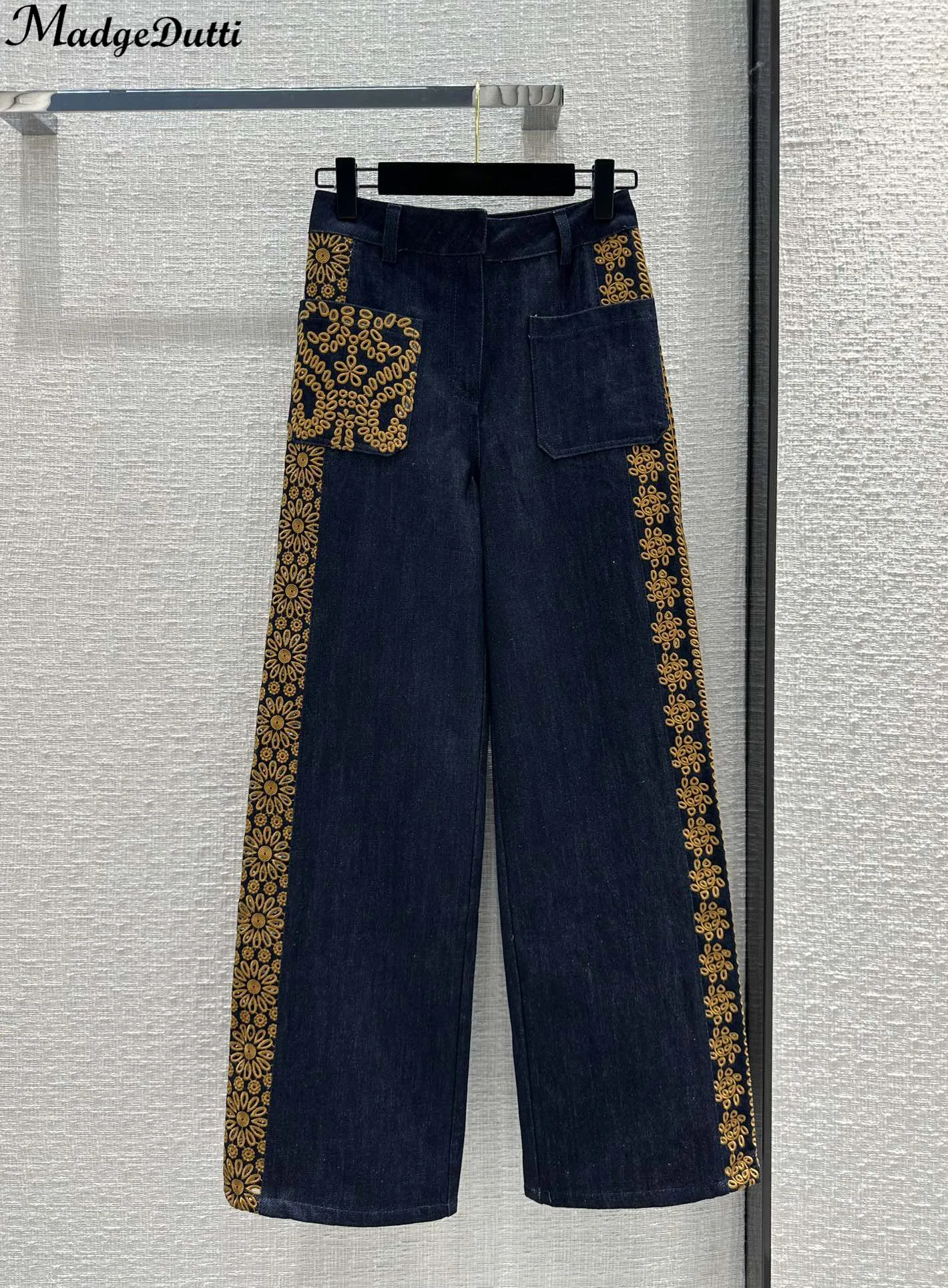 

3.29 MadeDutti Temperament Fashion Heavy Industry Embroidery Print Double Pocket Straight Jeans Women
