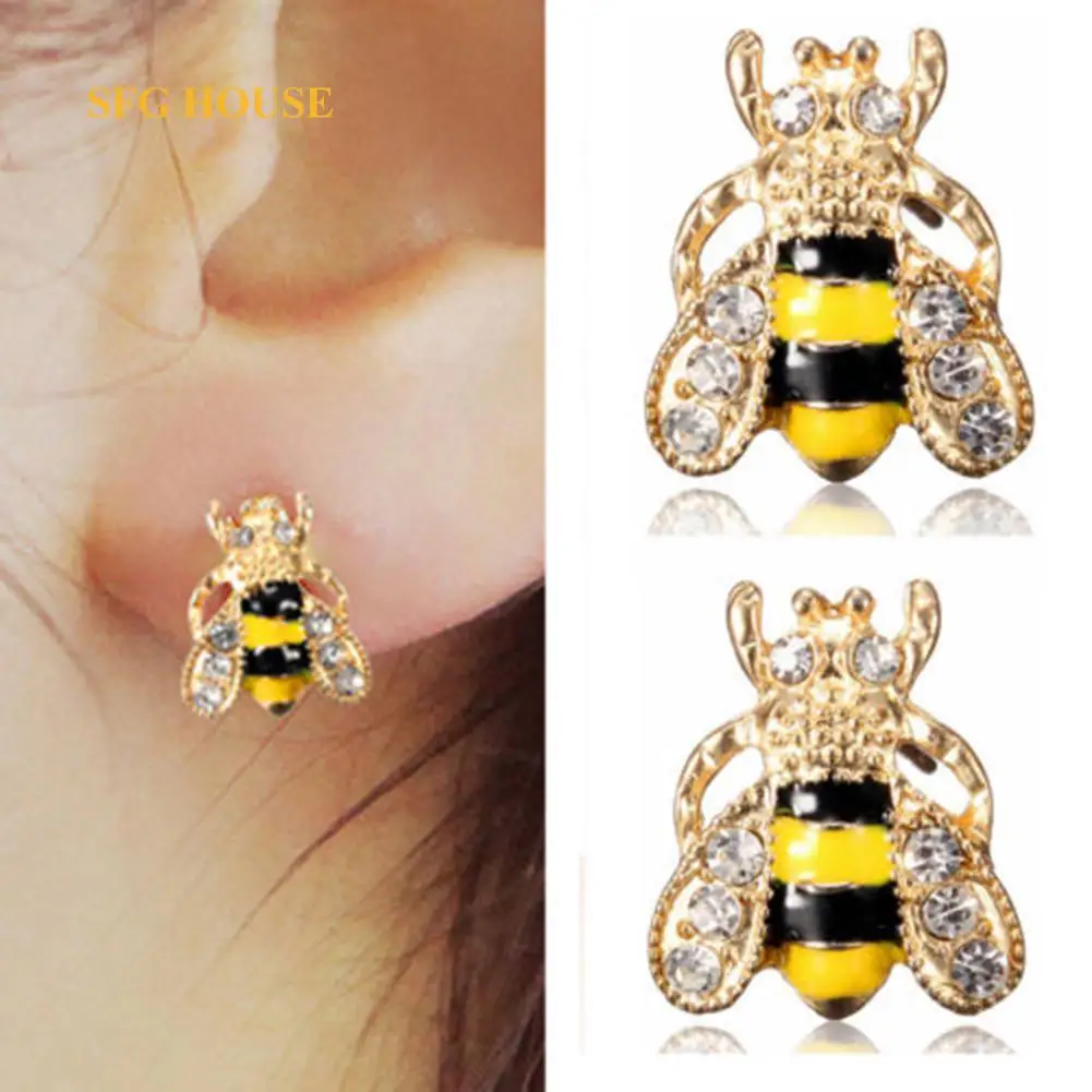 

Женские серьги-гвоздики в виде пчелы