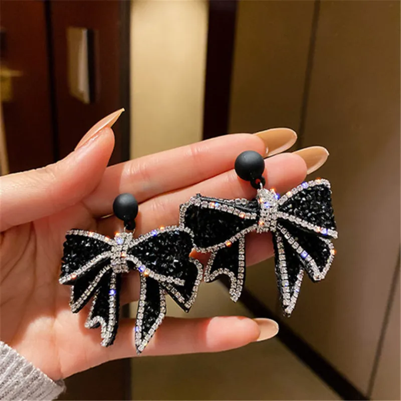 

2023 Korean Style Black Bowknot Dangle Earrings For Women Rhinestone Earrings Weddings Party Jewelry Accessories