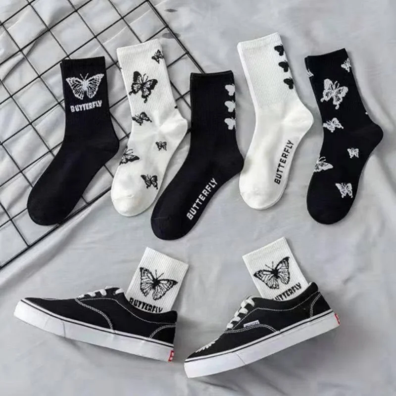 1Pair Butterfly Socks For Women Cotton Cute Cartoon Harajuku Autumn Winter Mid-tube Socks Street Sports Trend Stockings