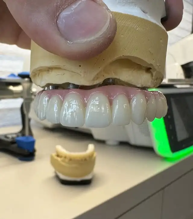 Фото Скидка 50%! Стоматологический 3D-блок из циркония Master для зуботехнических лабораторий, CAD/CAM, 16 цветов Vita, профессиональный диск из циркония для фрезерования зубных коронок №4