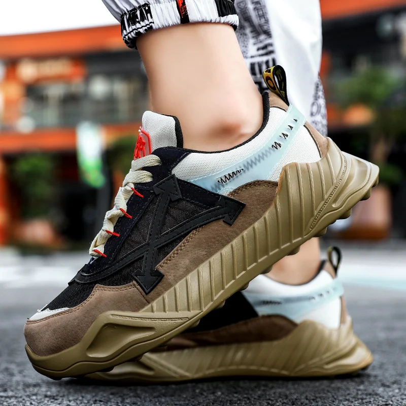 

2023 Spring New Men Casual Shoes Lightweight Outdoor Sneakers Man Non-slip Fashion Wear-resistant Soft-soled Youth Tide Designer