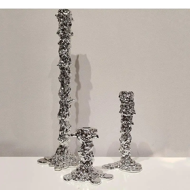 Подсвечники в форме расплавленной колонны украшение для стола