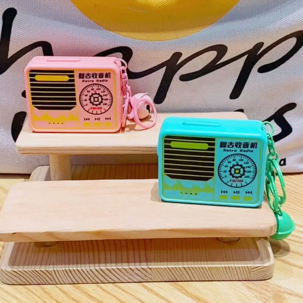 Встроенная подвеска в виде музыкальной шкатулки с четырьмя песнями и музыкой