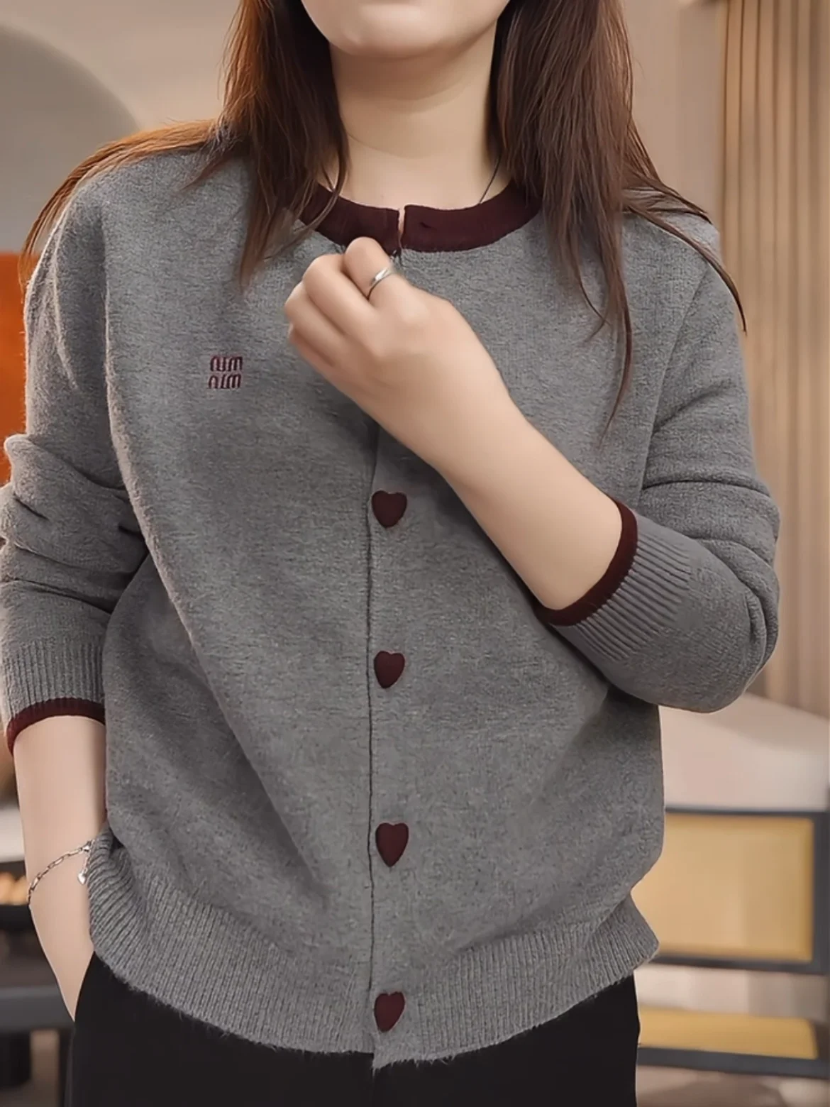 Контрастный цвет вязаный кардиган с круглым вырезом и длинными рукавами женский