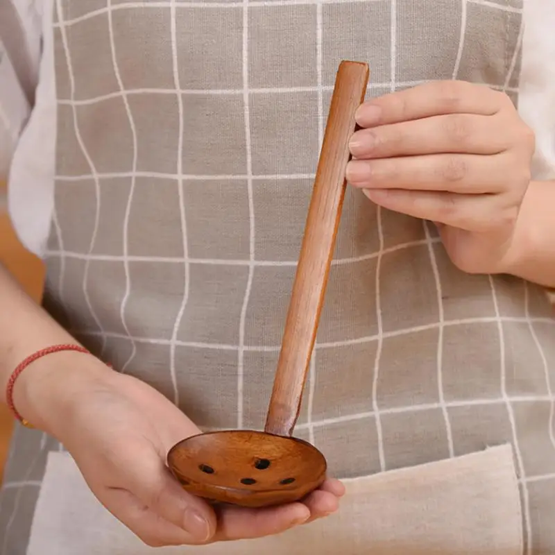 Ramen Spoon Hand-pulled Restaurant Long Handle Soup Spoon Creative Colander Wooden Turtle Shell Hot Pot Spoon Kitchen Tool
