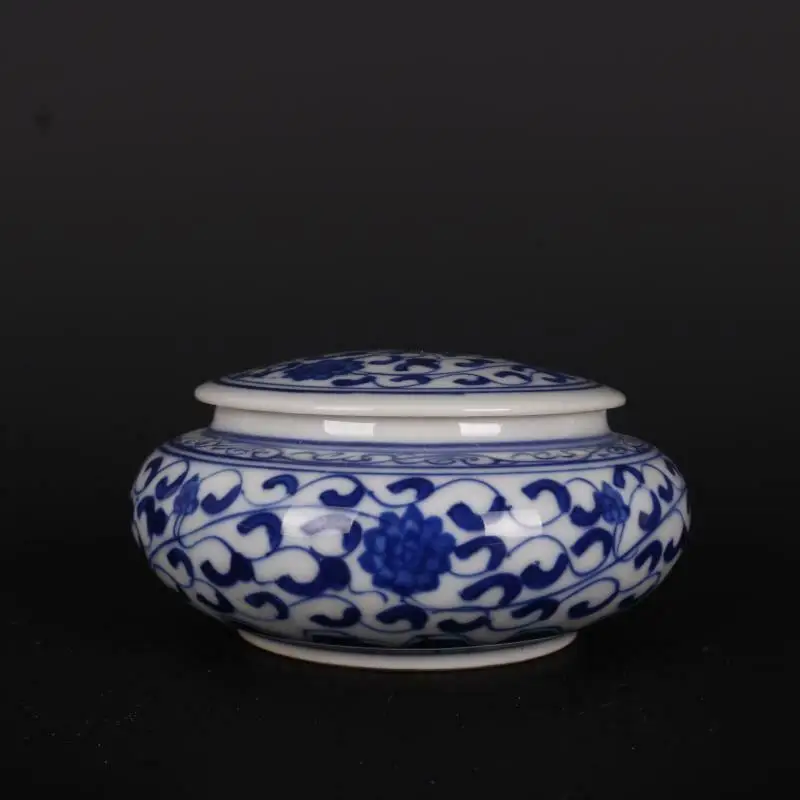 

9Cm Collect Chinese Blue and White Porcelain Twine Lotus Flower Branch Rouge Box