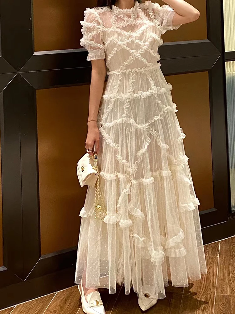 Женское платье с круглым вырезом TWOTWINSTYLE элегантное коротким рукавом и высокой