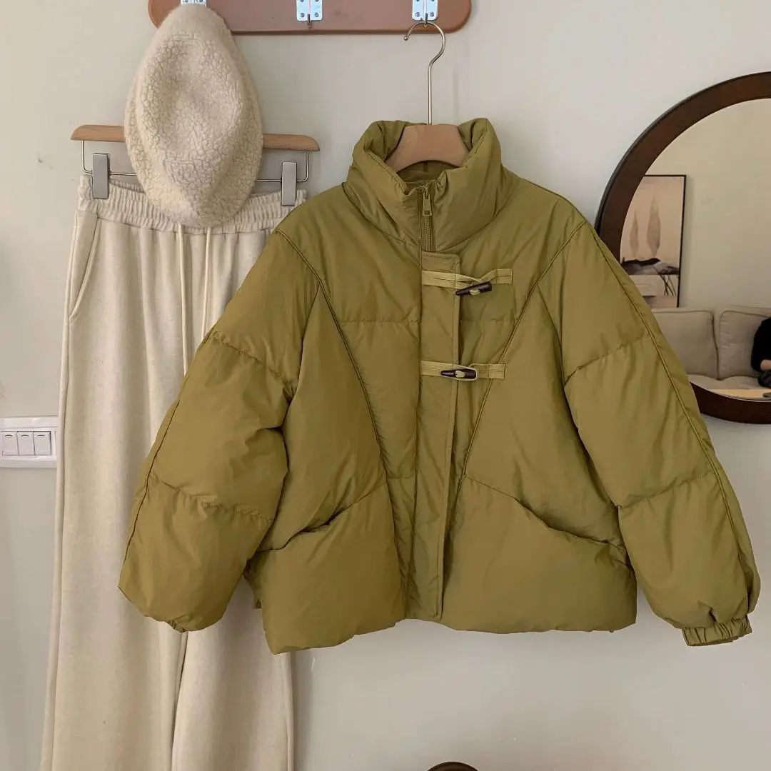 

Down Jacket Female Winter New Korean Version of Sweet Loose Stand -up Collar Horn Buckle Thickened Short Jacket