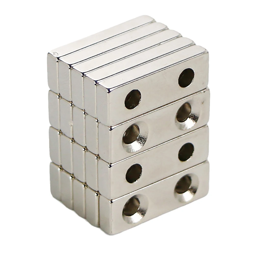 Неодимовые магниты с двумя отверстиями 30x10x3 мм квадратные никелированным