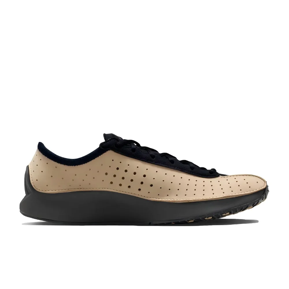Фото Женские кроссовки NIKE W NIKE AIR SUPERFLY — стильные, универсальные, обеспечивающие комфорт во время занятий спортом. Нескользящая, износостойкая повседневная обувь. HQ7955-203 №3