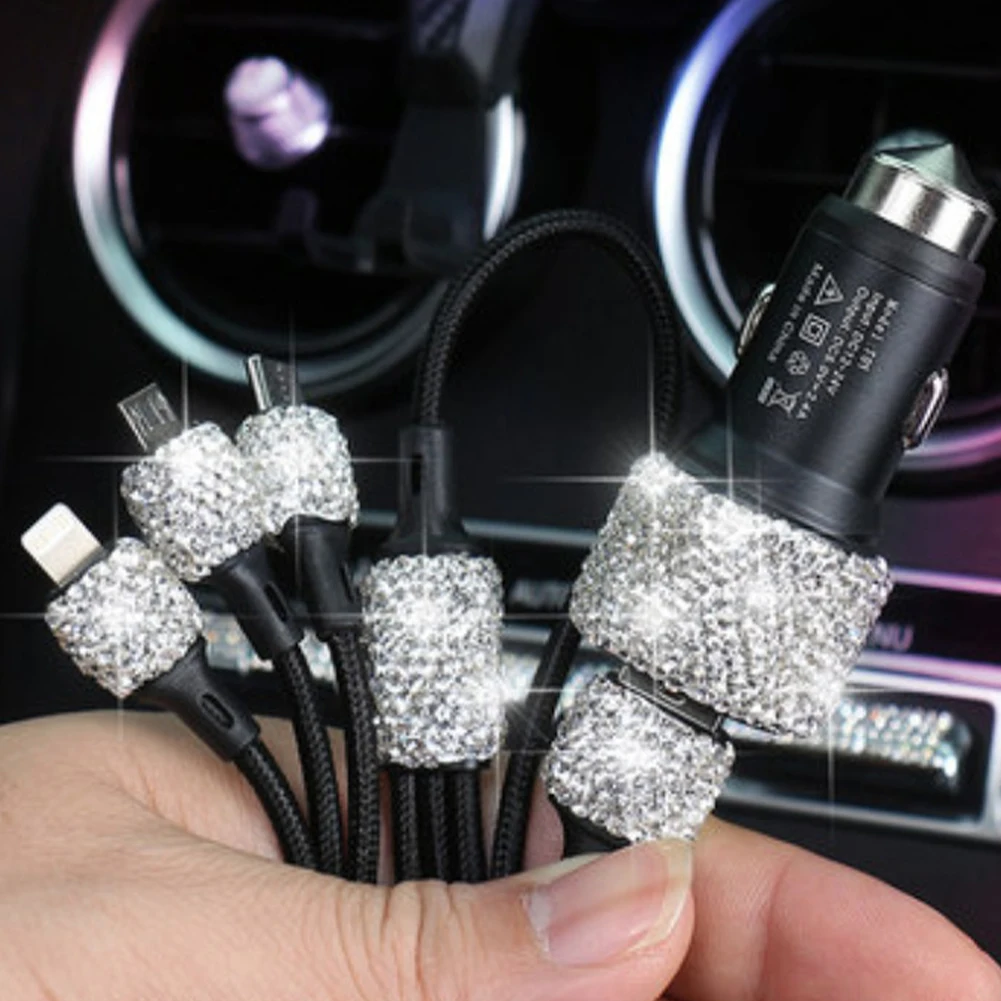 

Автомобильное зарядное устройство с двумя USB-портами и кабелем 3 в 1
