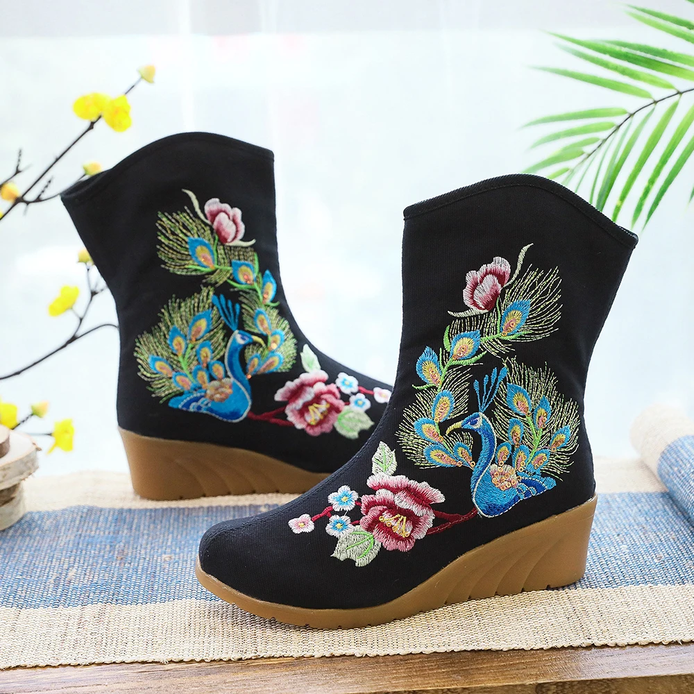 

YRZP Chinese Style Embroidery Winter Autumn Shoes Peacock Embroidered Women Comfort Canvas Short Boots Wedge Platforms Shoes