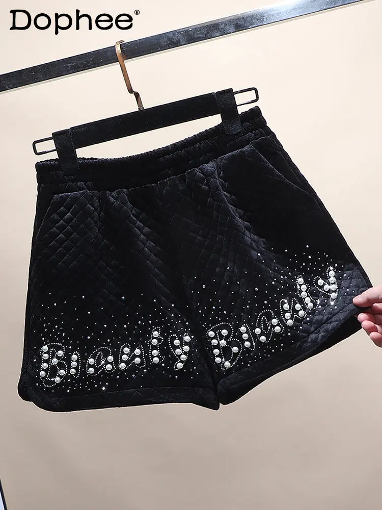 

Thick Quilted Beads Rhinestone Shorts Women Winter New Slimming A- Line Wide Leg Shorts Fashion Black Velvet Letters Boot Pants