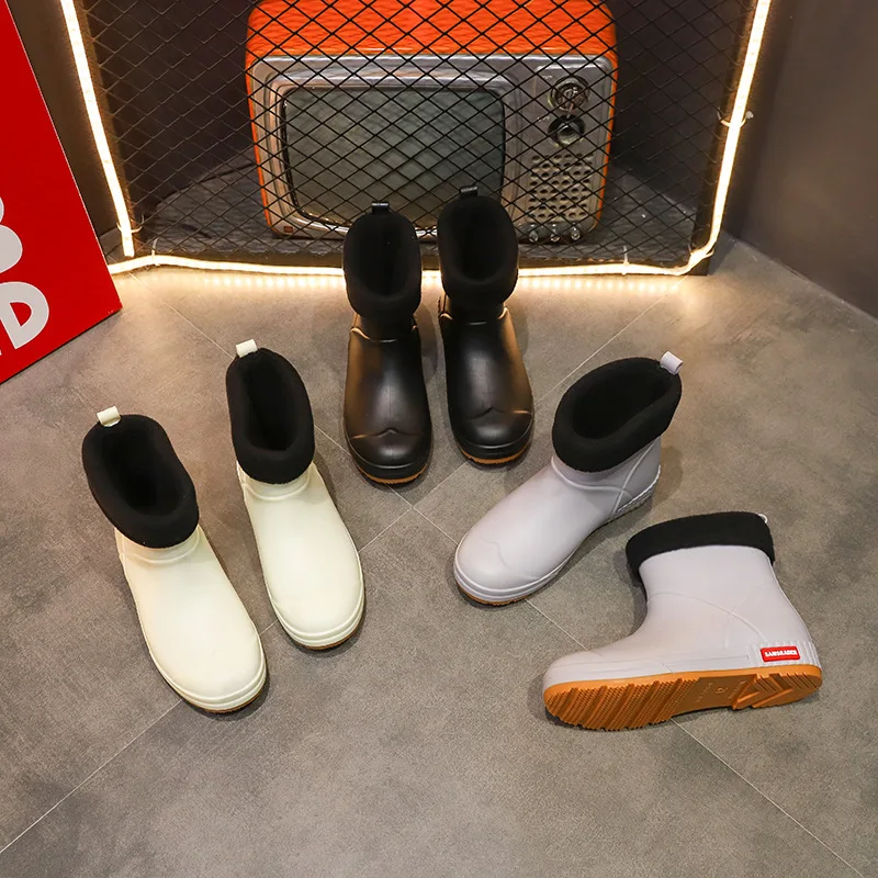Unisex Beige White Non-Slip Rainboots Fashion PVC Waterproof Comfortable Plush Rain Boots Winter Warm Casual Flat Work Boots