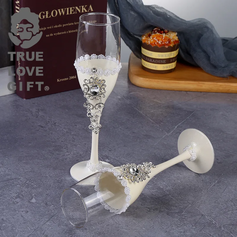 

2023-Creative Champagne Wedding Gifts Water Diamond Crush Proof Packaging High Foot Red Glass Wine Cup High end Packaging