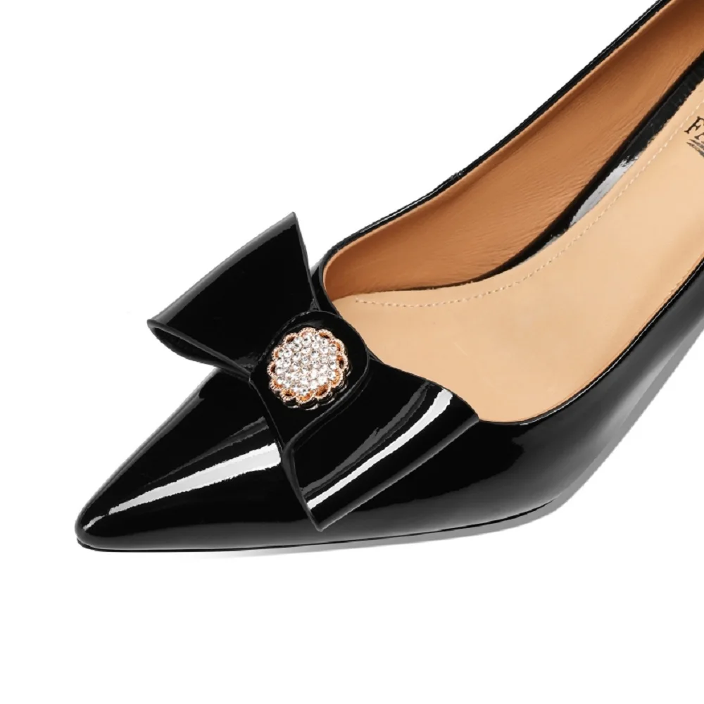 Туфли-лодочки женские из натуральной кожи с острым носком на тонком высоком