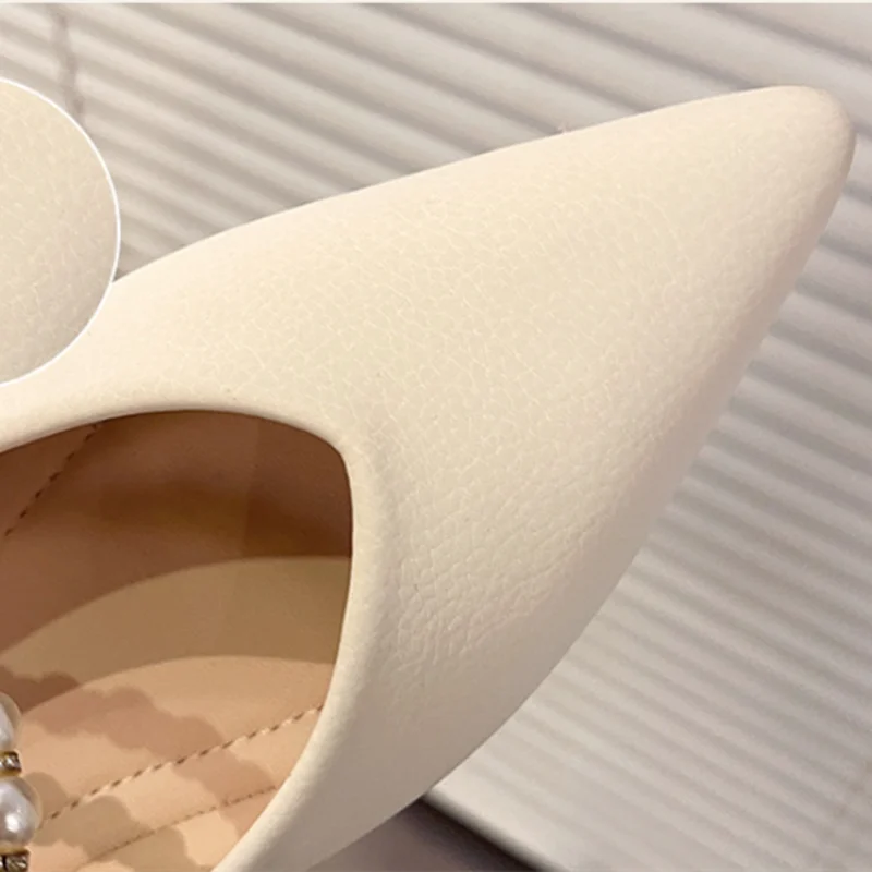 Женские туфли мэри джейн с жемчужным ремешком мягкие черные мокасины острым