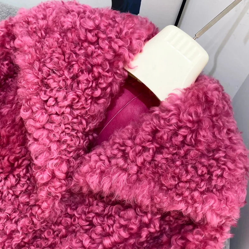 Winter Fashion Women Real Lamb Fur Coat Warm Short Luxury Lamb Fur Shearling Jacket Wool Turn Down Collar Crop Coat  LM5236