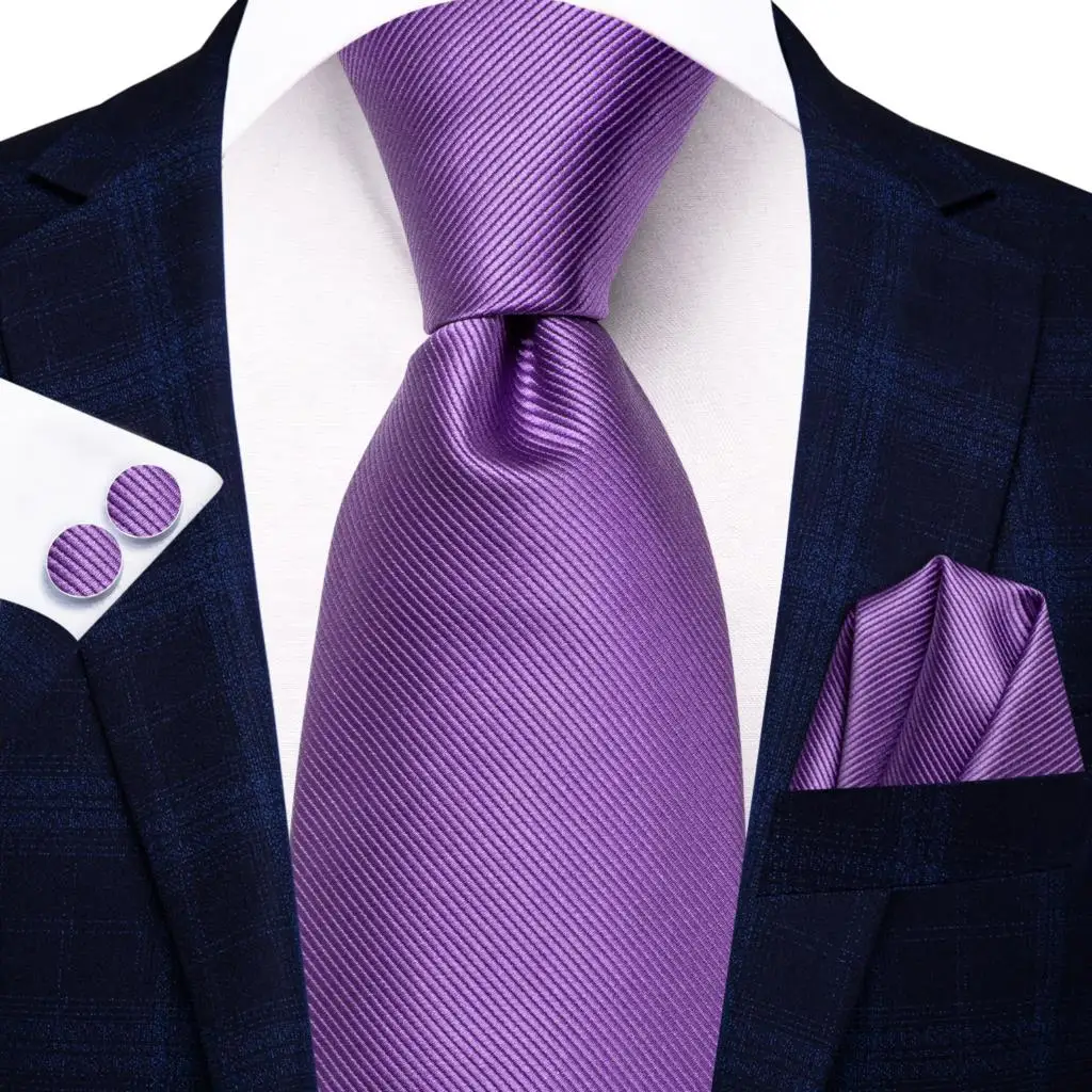 

Solid Light Purple Silk Wedding Tie For Men Gift Mens Necktie Handky Cufflink Fashion Business Party Dropshiping Hi-Tie Designer