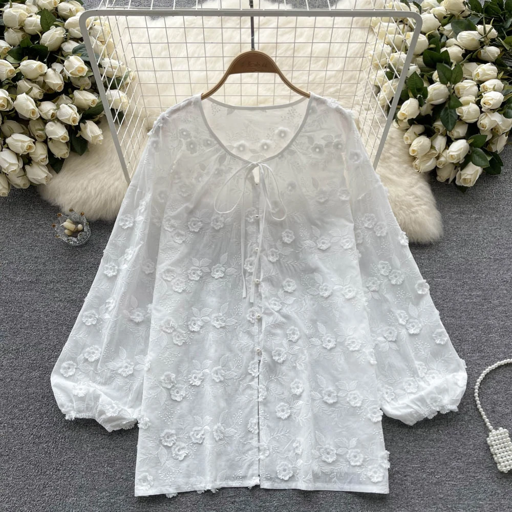 Spring New French Sweet Lace Embroidery Loose Bubble Sleeve Sun Protection White Tops