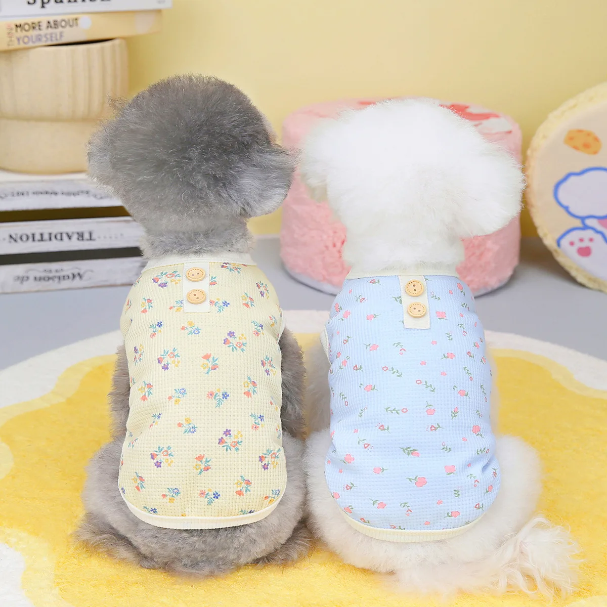 

2023 Spring and Summer Dog Clothes Pet Clothing Teddy Schnauzer Small Dogs Waffle Floral Undershirt Wholesale dog vest pet shirt