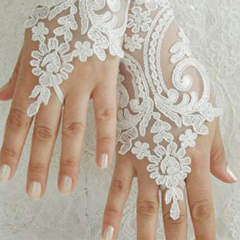

Ivory White Black Bridal Gloves Wedding Gloves Girls Party Hollow Fingerless Lace Glove Ladies Flower Guantes Wedding Accessory