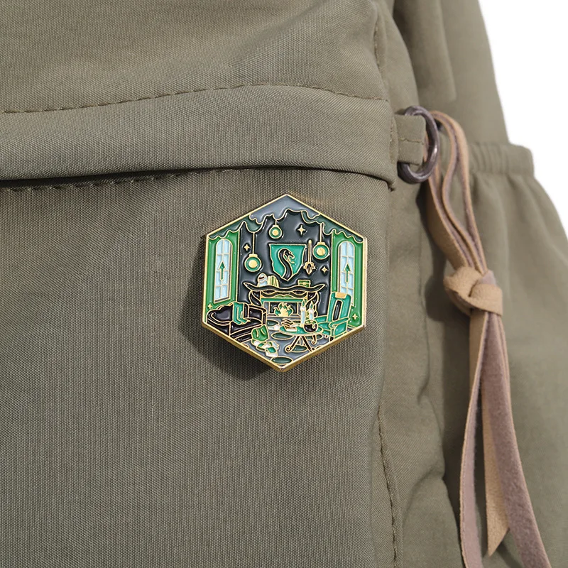 Эмалированные заколки в стиле панк волшебная академия змея барсука Золотой Лев