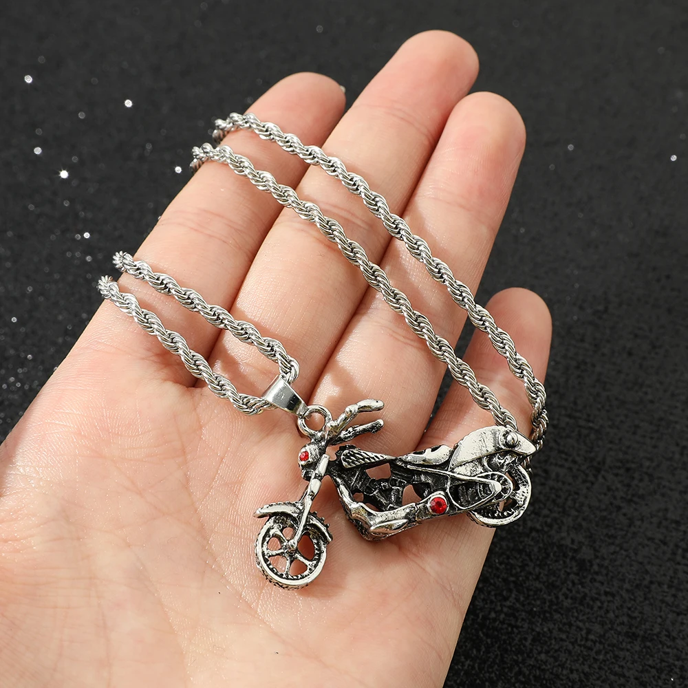 Цепочка с подвеской в виде призрака из мультфильма Disney