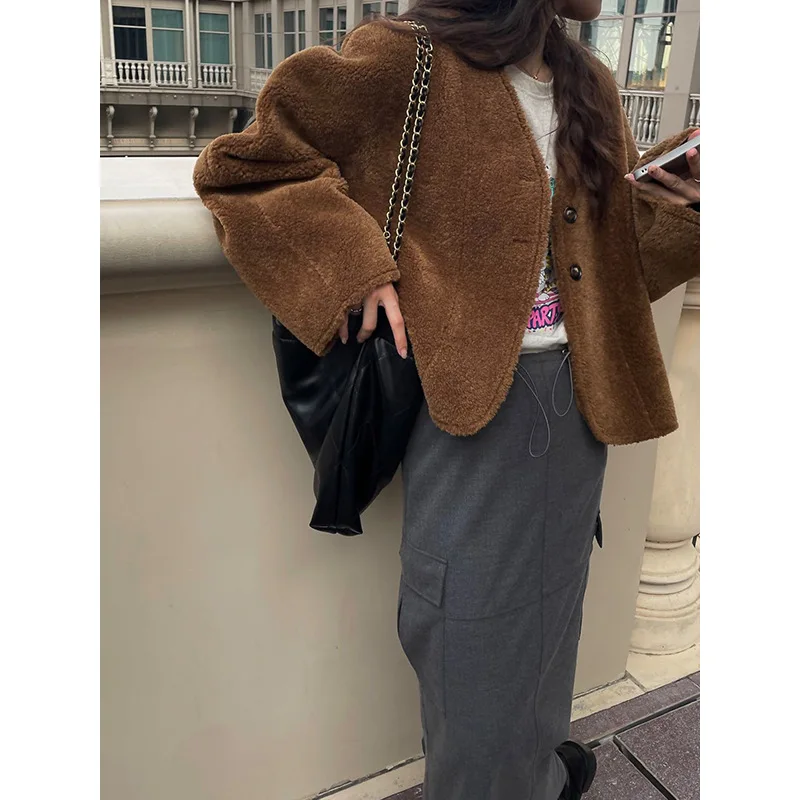 Winter New V-neck Short Lamb Coat